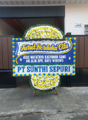 Papan Bunga Duka di Pantai Timur Bagian Barat