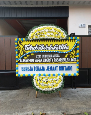 Papan Bunga Duka di Pantai Timur Bagian Barat