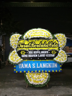 Papan Bunga Duka di Pantai Timur Bagian Barat